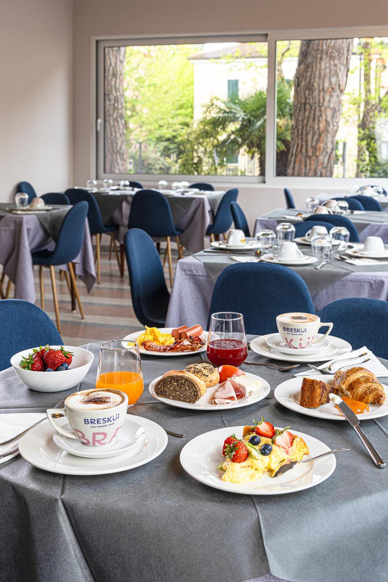 Hotel Levante Cesenatico Kültér fotó